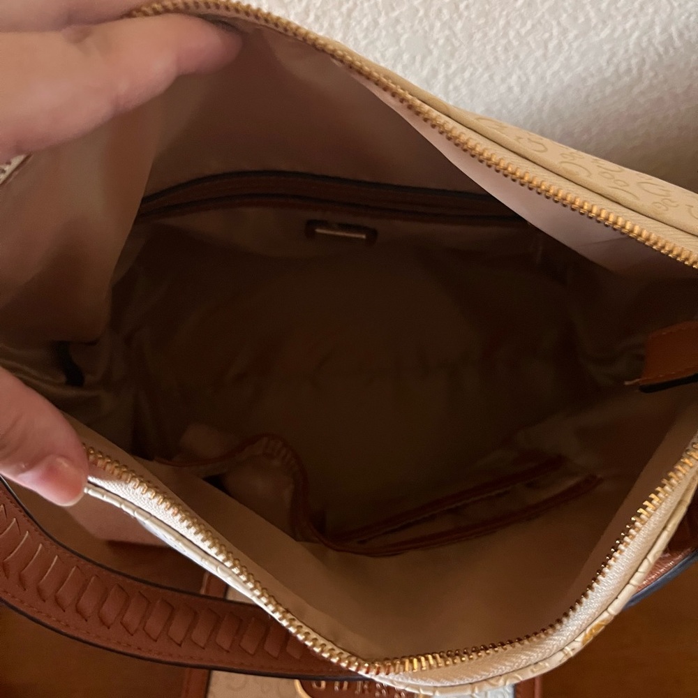 Guess Shoulder Bag With Matching Wallet - image 3